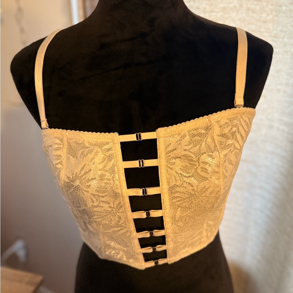 Victoria's Secret Cream Lace Bustier